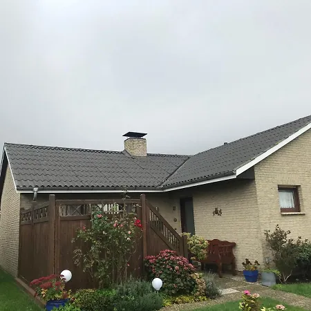 Gemütliches Ferienhaus hinterm Deich Nordstrand Exterior foto